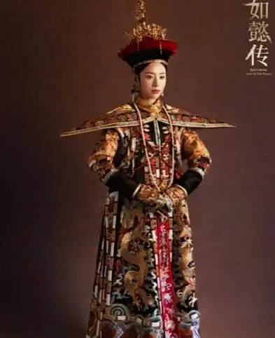 如懿传众妃朝服照董洁董皇后气质神还原
