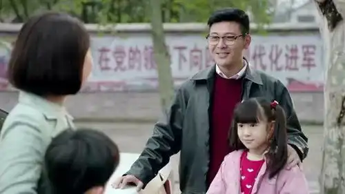 鸡毛飞上天陈江河为玉珠,净身出厂,玉珠直言将来都给他赚回来
