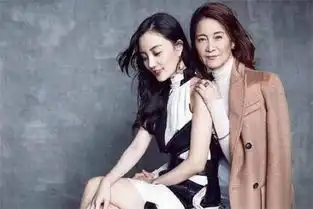 娱乐圈妈妈比女儿漂亮的母女照曝光有人显嫩,有人却像姐妹
