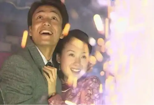 金粉世家佩芳凤举闹离婚,为啥又破镜重圆答案不仅是门当户对
