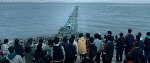 悲伤逆流成河再见青春再见美丽的疼痛
