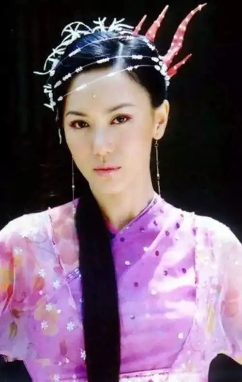 最美殷素素还是郭妃丽,神似高圆圆贾静雯,她演的牡丹更是绝色
