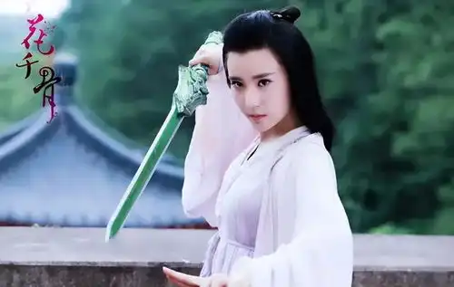 花千骨10名主演现状霍建华半退圈,徐海乔翻红,郑业成演男主
