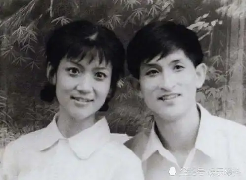 杨幂的妈妈,谢娜的妈妈,杨紫的妈妈,看到周冬雨的妈妈生了个自己
