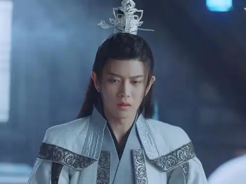 与君初相识长意成北渊尊主,林昊青攻打北渊,剖云禾妖丹复活她
