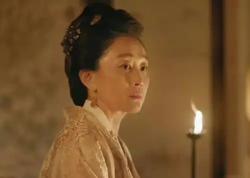 女版陈道明陈瑾,与哥哥孤独终老,她是否后悔过

