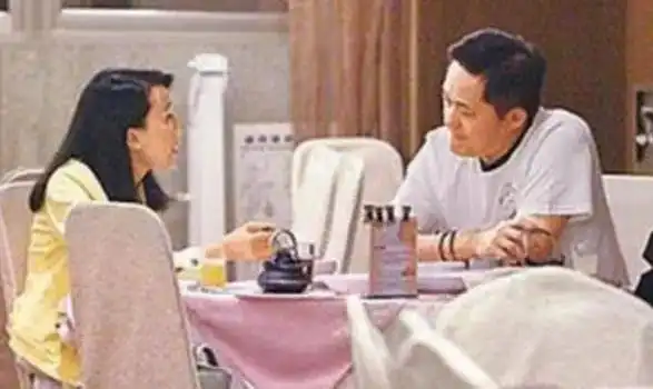 悬赏50万买她初夜,却不以为然,声称做我男朋友,要像奴才一样
