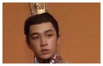 你能认出94版三国潘粤明吗新角色注孤生,被亲一口索赔两千
