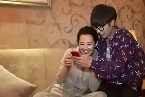 年过半百仍风韵犹存,不老女神许晴,真的是年龄越大越惊艳
