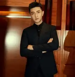 继倾城时光后,金瀚连续搭档两位时尚辣妈,网友好绝一男的
