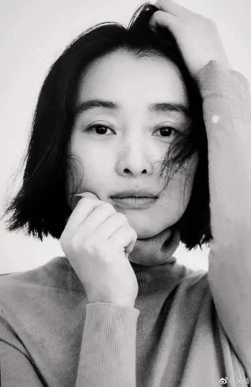 34岁张雨绮大改性感形象,这次演单亲妈妈,网友我要报名当女儿