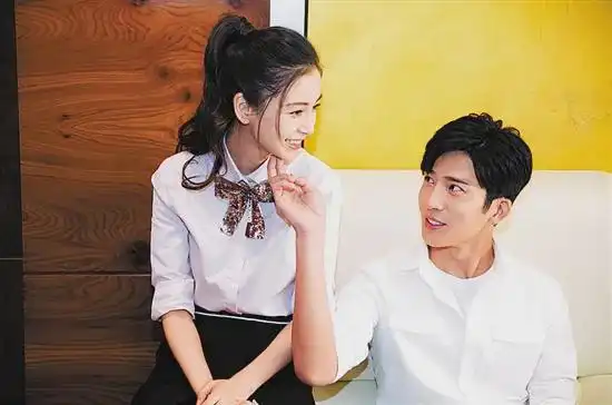 男女通吃的井柏然,靠诈骗翻红了