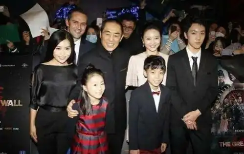 张艺谋大女儿张末两度嫁外国人,23岁头婚被家暴,离婚又嫁外国人
