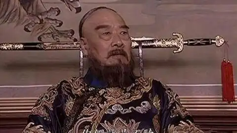 康熙王朝鳌拜被皇帝捉拿,因为手上写了隐字,就没有被斩首
