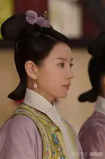 董洁的颜碾压了如懿传里所有妃嫔原来少女感不是脸部饱满就能有的,还要看轮廓线够不够紧致
