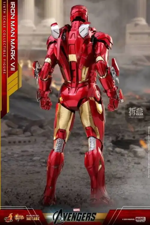 hottoys漫威电影复仇者联盟116合金钢铁侠mk7可动人偶
