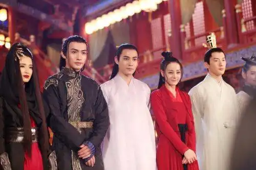 热巴和张彬彬合作的不止秦时明月还有烈火如歌

