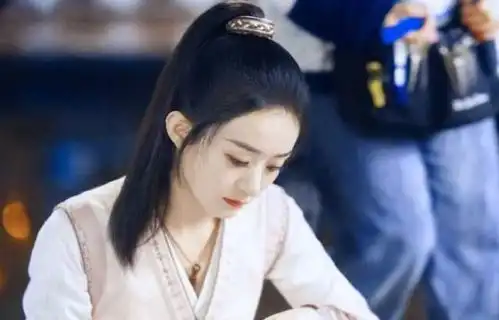 9年前她是李沁的配角,而7年后却成了主角,娱乐圈的世态炎凉
