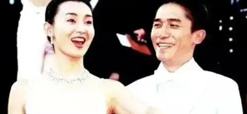 梁朝伟挚爱张曼玉,为何却娶了世俗的刘嘉玲看到年轻照片就懂了