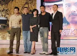 刘嘉玲香艳出演让子弹飞称想打败梁朝伟