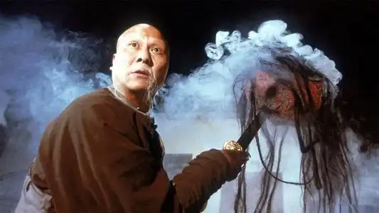 由徐克监制的僵尸片僵尸大时代
