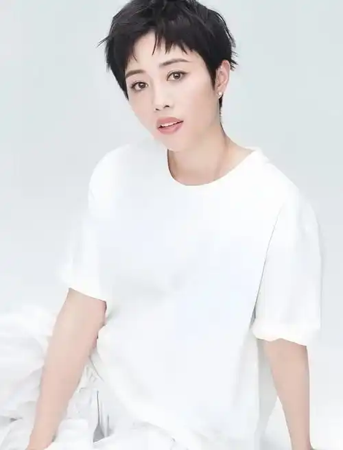 父母爱情原来梅婷张龄心差6岁演母女,亚菲前男友和安杰同岁
