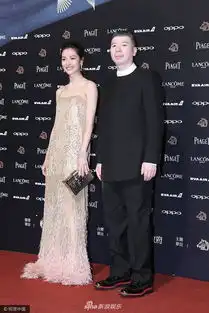 组图芳华女主钟楚曦亮相金马奖复古吊带长裙秀优雅曲线