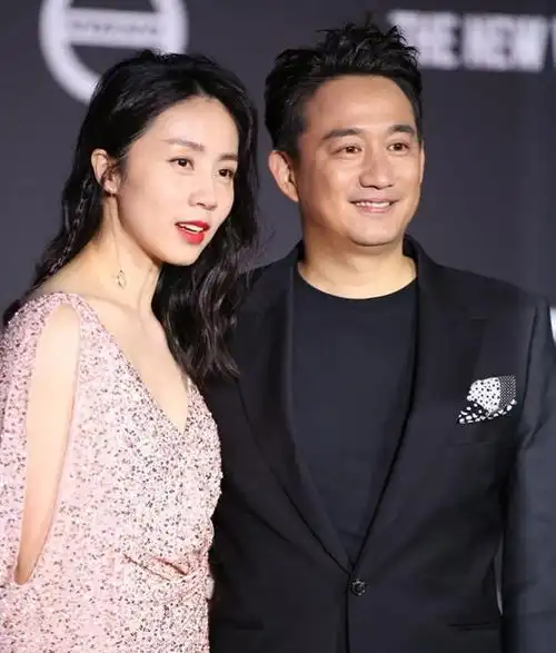 黄磊和陈数为制造绯闻,牵手进出酒店又逛街,第二天却无水花