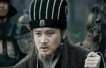 刘备临死前,为什么将内外军事大权交给李严而不是诸葛亮
