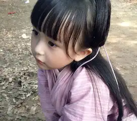 芈月传童星刘楚恬生活照萌死怪阿姨啦
