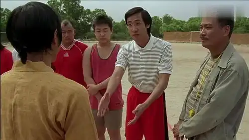 少林足球幕后花絮露出周星驰不愧是喜剧之王,片场好欢乐
