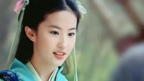 黄磊的妻子孙莉,在仙剑奇侠传中演刘亦菲的母亲,太惊艳