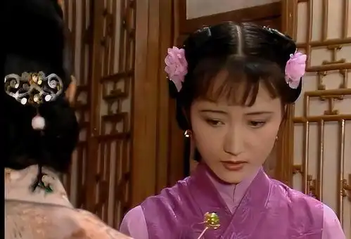 古代夫妻就寝时,通房丫鬟就守在床边,夫妇俩真不会觉得尴尬吗
