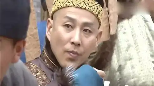 康熙王朝皇上无意看到周培公的惨状,跑去询问,才知道他的本事
