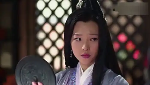 芈月传南后早有预谋,吐槽魏美人鼻子是歪的
