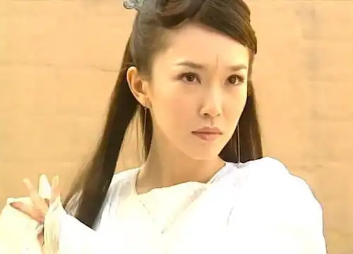11位女星演嫦娥,颜丹晨一笑动凡心,陈红最美,她有神仙气
