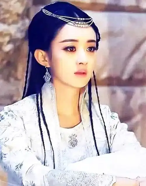 赵丽颖最美的异域古装,花千骨霸气,碧瑶清纯,看到她美到犯规
