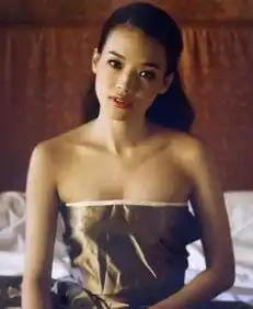 拥有最性感锁骨的5大女星你知道吗
