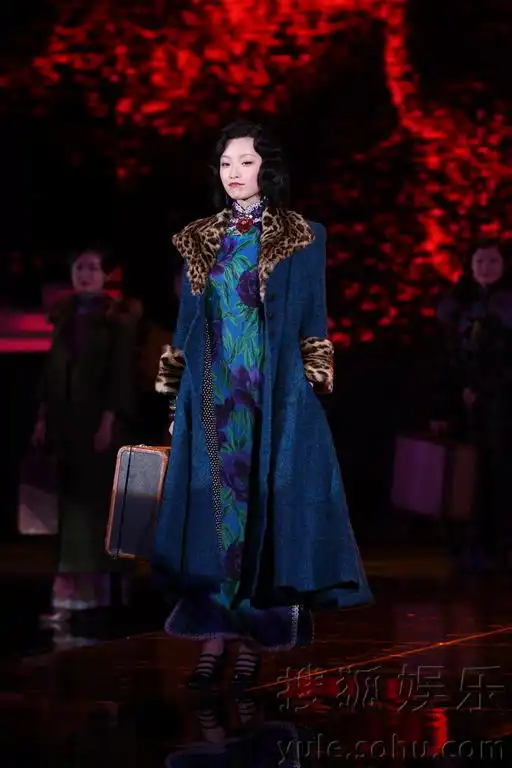 金陵十三钗首映玉墨现场为贝尔当翻译
