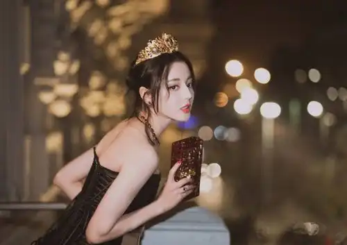 迪丽热巴票数直追杨紫这次的榜首有点难保,赵丽颖可以直接放弃了