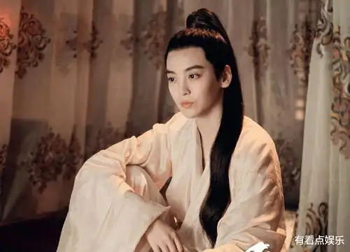 网剧女世子女主假扮男装,终于不再侮辱观众智商了
