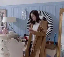 谈判官杨幂衣服都是私服吧,黄子韬台词都是自己写的吧
