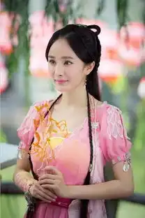 杨幂想当少女幂请先改掉驼背吧
