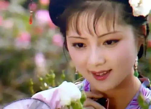 古代人有多浪漫萤火虫叫宵行,芦苇叫蒹葭,飞鸟叫流离
