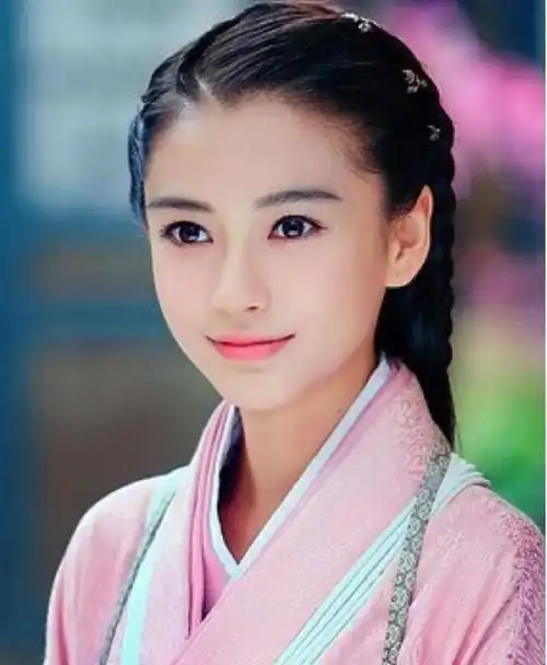 郑爽刘诗诗赵丽颖宣璐杨颖贾静雯唐嫣,女星古装造型谁更温柔甜美
