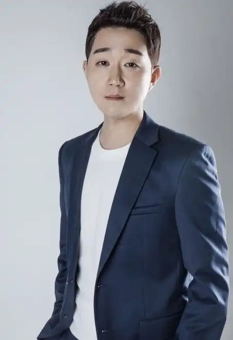 人气演员时隔4年白血病复发,向社会征求输血,病情危急
