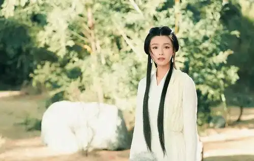 新天龙八部王语嫣造型与兰玛珊蒂相似,颜值不如刘亦菲
