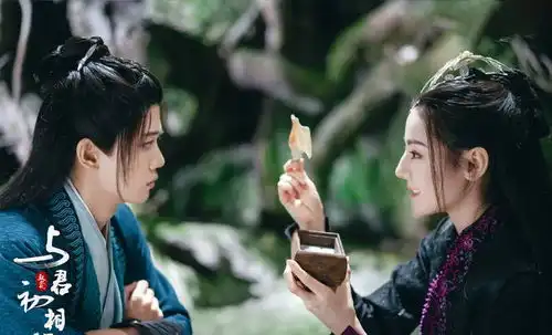与君初相识首播迪丽热巴任嘉伦创新纪录,可宣发太拖后腿