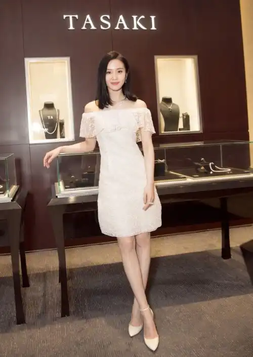 金粉世家翻拍,刘诗诗靳东张若昀,颜值不输董洁
