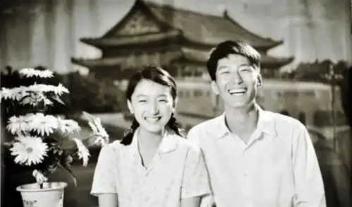 山楂树之恋单纯的喜欢,和世界无关
